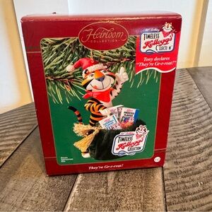 Carlton‎ Cards Kellogg's Tony the Tiger Christmas Ornament They're Gr-r-reat!